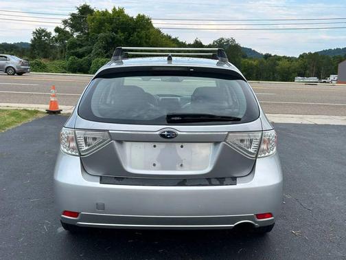 Steel Silver Metallic/Spark Silver Metallic 2011 Subaru Impreza Outback Sport Base