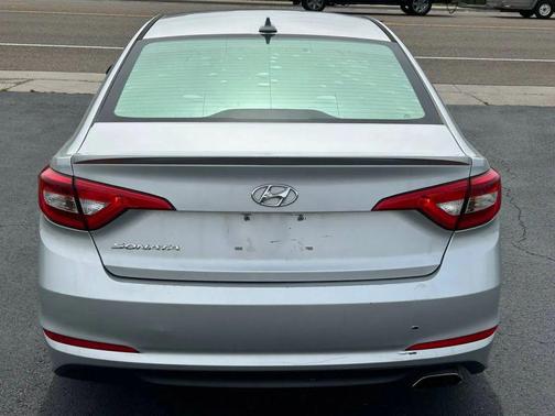 Symphony Silver 2017 Hyundai SONATA SE