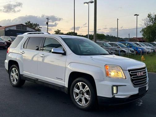 White 2016 GMC Terrain SLT
