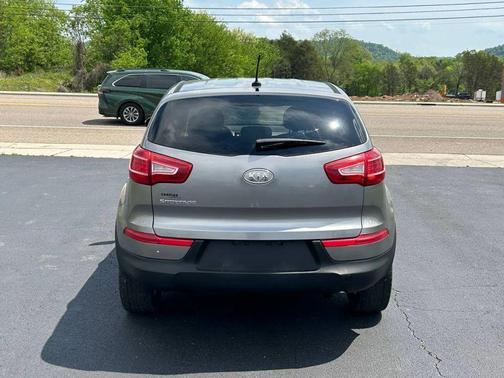 Mineral Silver 2012 Kia Sportage LX