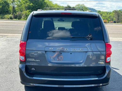 Granite Pearlcoat 2019 Dodge Grand Caravan SXT