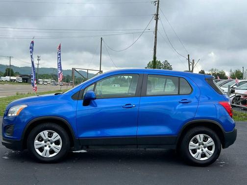 Brilliant Blue Metallic 2016 Chevrolet Trax LS