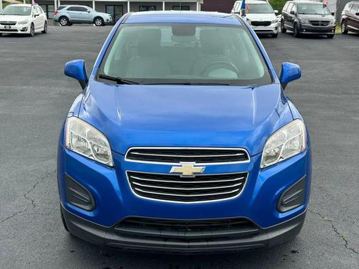Brilliant Blue Metallic 2016 Chevrolet Trax LS