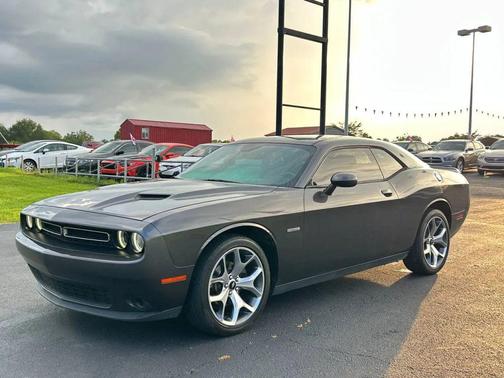 Gray 2016 Dodge Challenger SXT