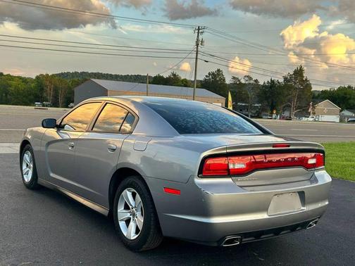 Billet Silver Metallic Clearcoat 2014 Dodge Charger SE