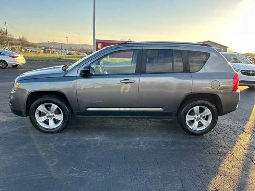 Mineral Gray Metallic Clearcoat 2012 Jeep Compass Sport