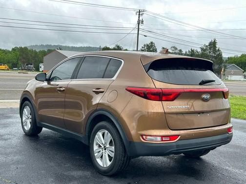 Burnished Copper 2017 Kia Sportage LX