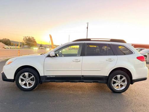 Satin White Pearl 2014 Subaru Outback 2.5i Limited