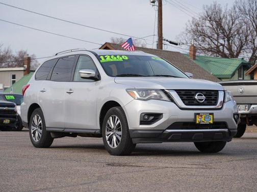 Brilliant Silver 2018 Nissan Pathfinder SV