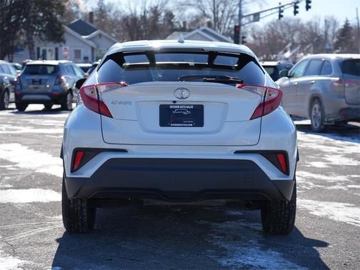 2020 Toyota C-HR LE