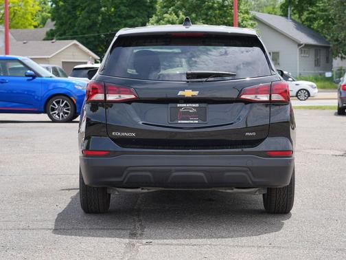 Mosaic Black Metallic 2023 Chevrolet Equinox LS