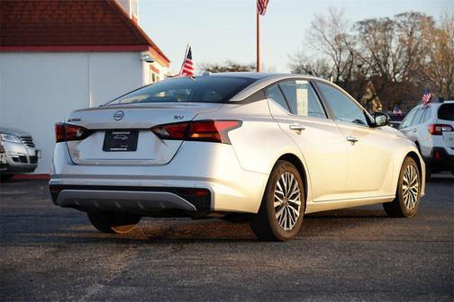 2024 Nissan Altima 2.5 SV