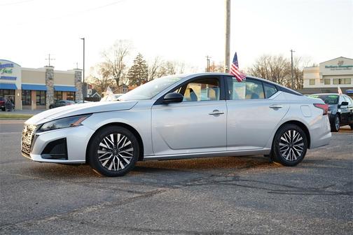 2024 Nissan Altima 2.5 SV