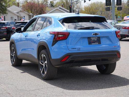 Fountain Blue 2024 Chevrolet Trax FWD 1RS