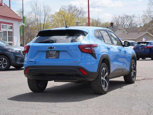 Fountain Blue 2024 Chevrolet Trax FWD 1RS