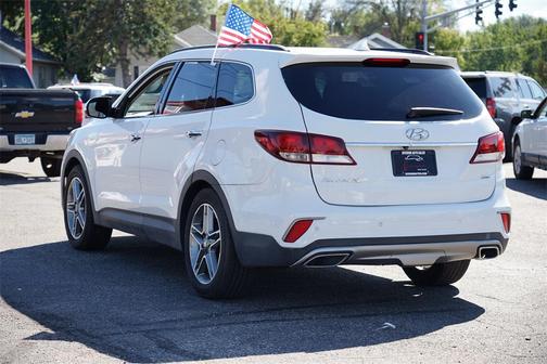 2017 Hyundai SANTA FE SE Ultimate