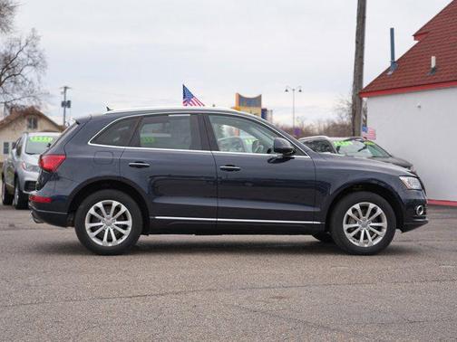 Monsoon Gray Metallic 2016 Audi Q5 2.0T Premium Plus