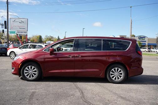 2018 Chrysler Pacifica Touring Plus