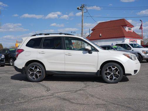 Satin White Pearl 2014 Subaru Forester 2.0XT Touring