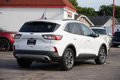 2020 Ford Escape SEL