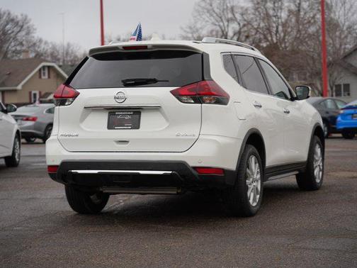 2020 Nissan Rogue SV