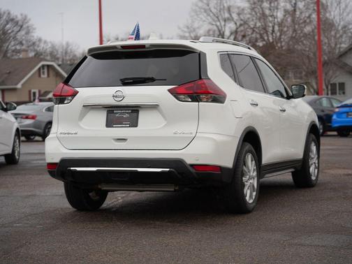 2020 Nissan Rogue SV