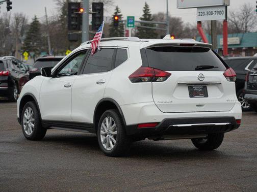 2020 Nissan Rogue SV
