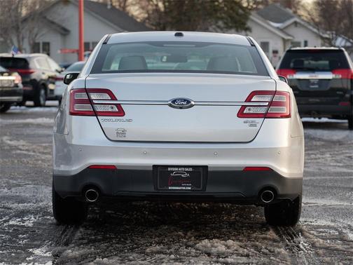 2016 Ford Taurus SEL