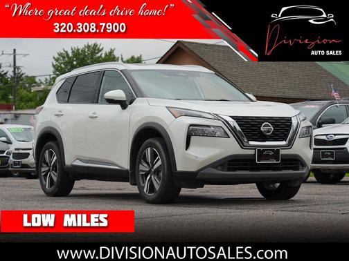 Pearl White Tricoat 2021 Nissan Rogue SL