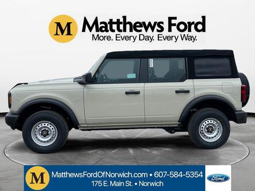 Desert Sand 2025 Ford Bronco Base