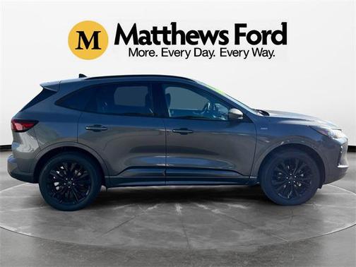2025 Ford Escape ST-Line Elite