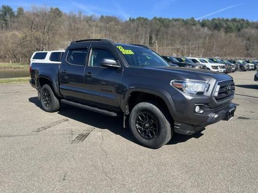 2022 Toyota Tacoma SR5