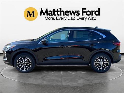 2025 Ford Escape PHEV SE