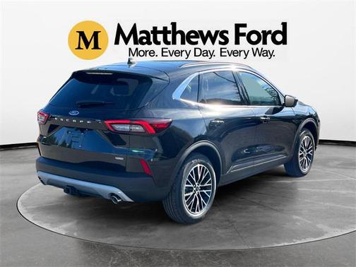 2025 Ford Escape PHEV SE