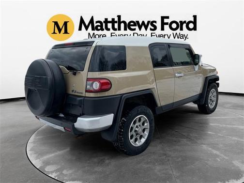 2013 Toyota FJ Cruiser Base