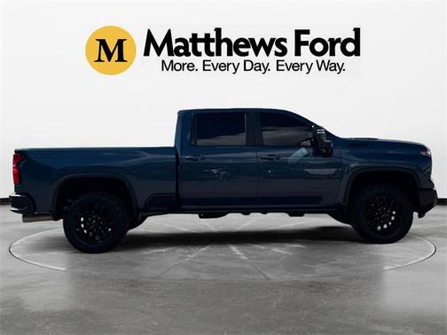 2025 Chevrolet Silverado 3500 LT