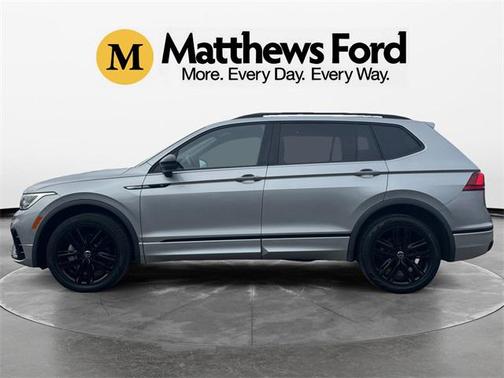 2022 Volkswagen Tiguan 2.0T SE R-Line Black 4MOTION
