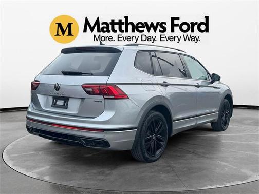 2022 Volkswagen Tiguan 2.0T SE R-Line Black 4MOTION