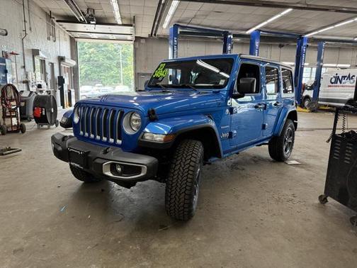 2023 Jeep Wrangler 4-Door Sahara 4x4