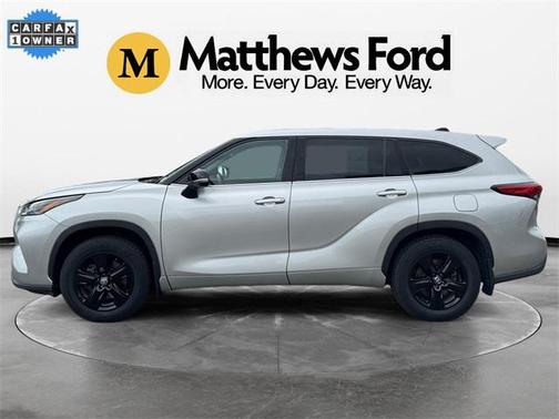 2022 Toyota Highlander LE