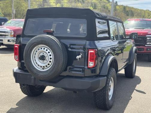 2021 Ford Bronco Base