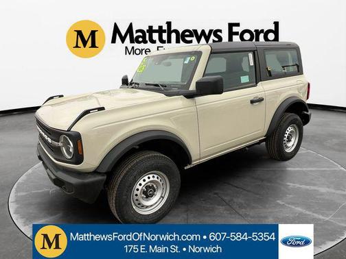 Desert Sand 2025 Ford Bronco Base