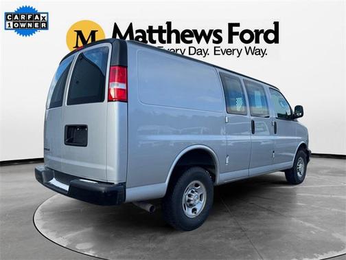 2022 Chevrolet Express 2500 RWD 2500 Regular Wheelbase WT