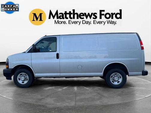 2022 Chevrolet Express 2500 RWD 2500 Regular Wheelbase WT