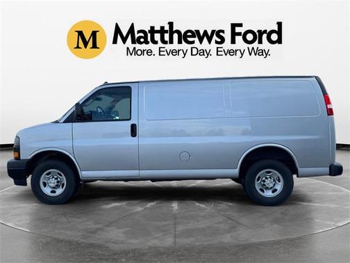 2022 Chevrolet Express 2500 RWD 2500 Regular Wheelbase WT