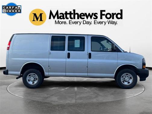 2022 Chevrolet Express 2500 RWD 2500 Regular Wheelbase WT