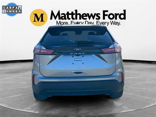 2021 Ford Edge SE