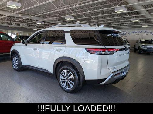 Glacier White 2023 Nissan Pathfinder SL 4WD