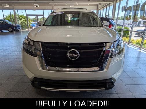 Glacier White 2023 Nissan Pathfinder SL