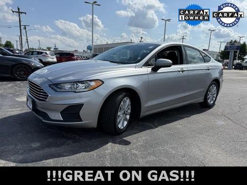 2020 Ford Fusion SE